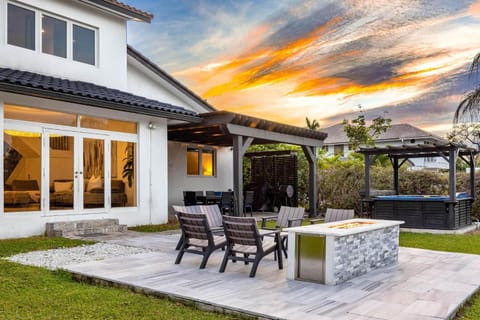 Property building, Patio, Seating area