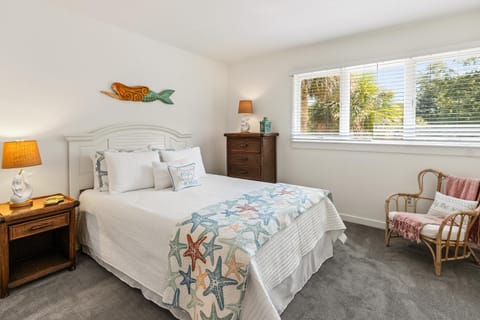 1806 Heron Point House in Summerville