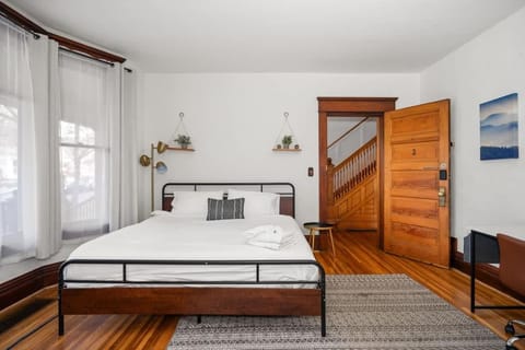 Restored Villa for Groups House in Spokane