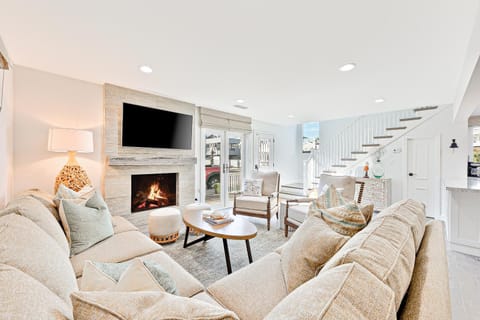 Balboa Island Home House in Balboa Island