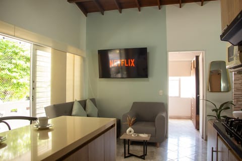 Communal lounge/ TV room, TV and multimedia, Living room, Evening entertainment