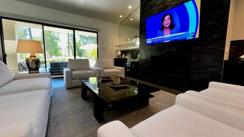 Luxe Living House in Rancho Mirage