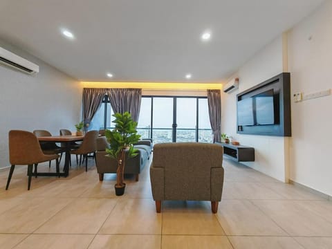 Communal lounge/ TV room, TV and multimedia, Living room, Seating area, Evening entertainment, air conditioner