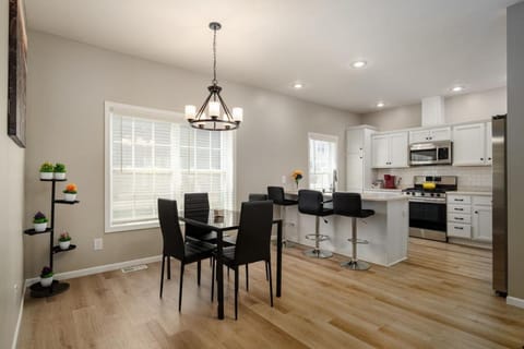 Affordable 3 bed Oakcreek House in Oak Creek