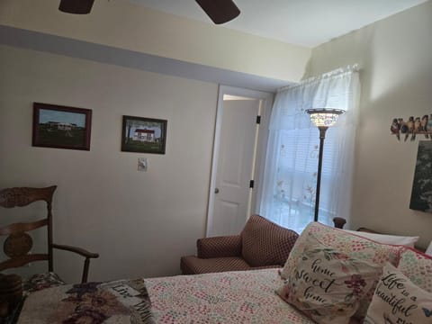 2066 Hawkins Mill Road Bed and Breakfast in Lynchburg