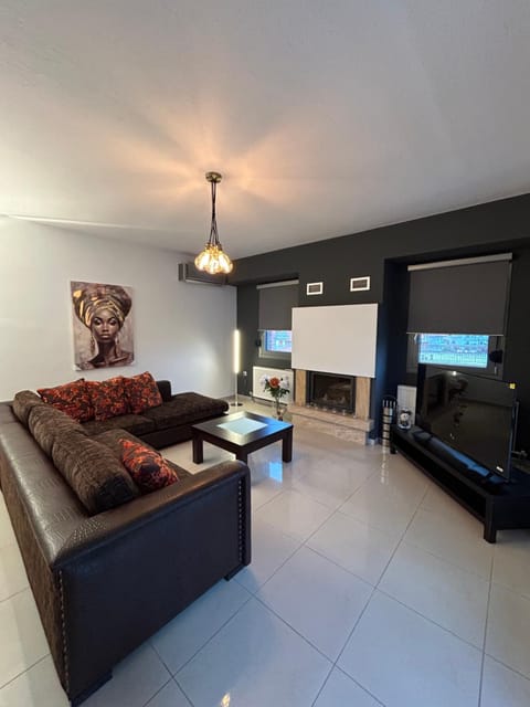 Communal lounge/ TV room, Seating area