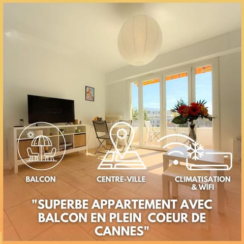 Balcony/Terrace, Living room, Location, air conditioner