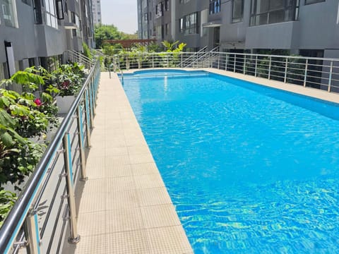 Property building, Swimming pool