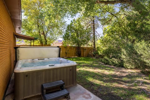 Creekside Juanita's Place - 51 E 200 House in Moab