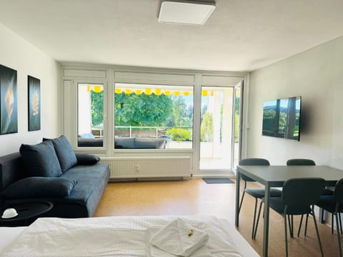 Communal lounge/ TV room, Living room, Photo of the whole room, Seating area, Bedroom