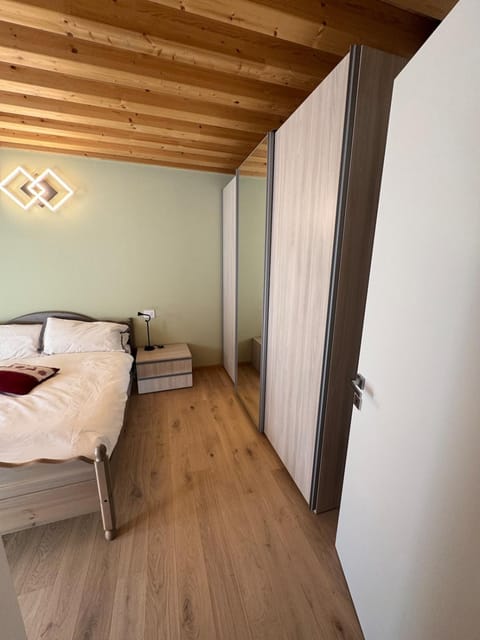 Bed, Bedroom, wardrobe