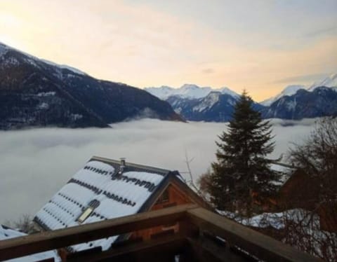 Grand Chalet Allemond Huez Chalet in Oz