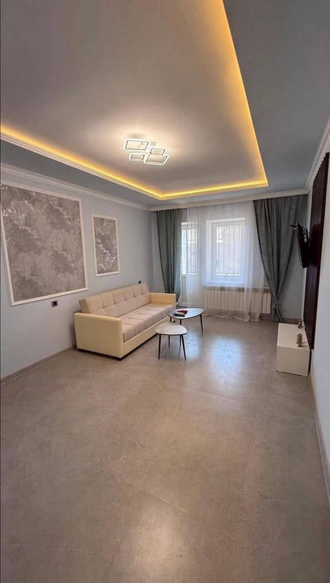 Living room, Photo of the whole room