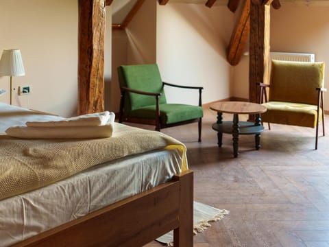 Seating area, Bedroom