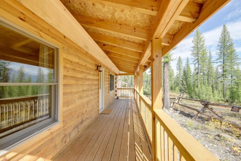 Secluded Mtn-View Cabin 16 Mi to Swan Lake! Cabin in Idaho