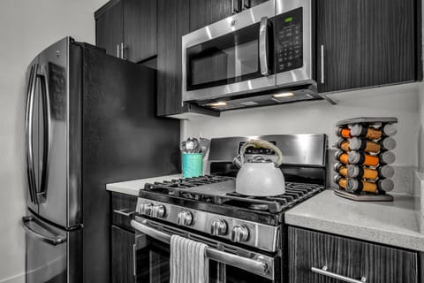 Heart of La, Walk to everything!! Apartment in Westwood