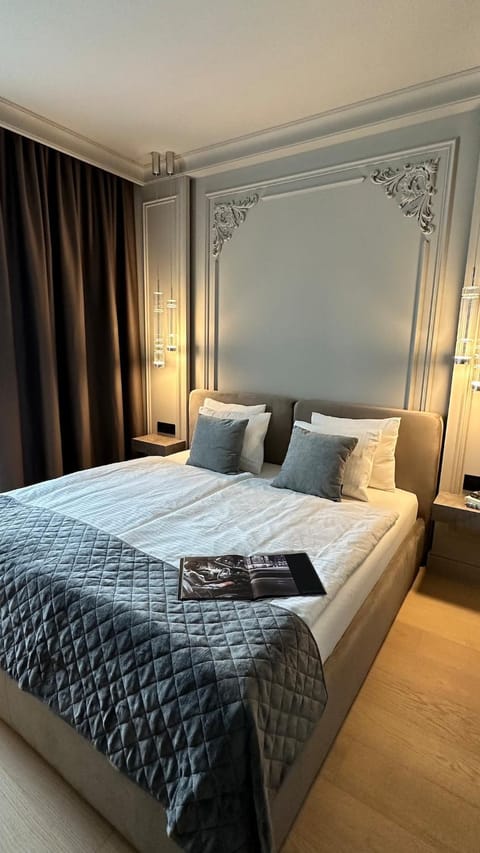 Bed, Decorative detail, Bedroom
