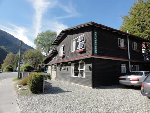 Property building, Day
