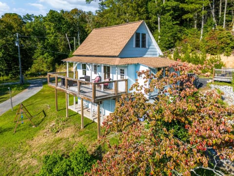 Hilltop Farmhouse - Hot Tub Views & Fire Pit House in Sevier County