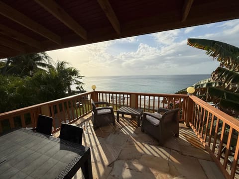 Patio, Day, Natural landscape, View (from property/room), Balcony/Terrace, Seating area, Dining area, Sea view