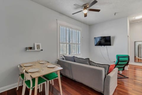 Comfy 2 BR apt with bunk beds - very pet friendly Apartment in Jacksonville