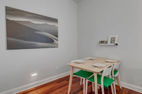 Comfy 2 BR apt with bunk beds - very pet friendly Apartment in Jacksonville