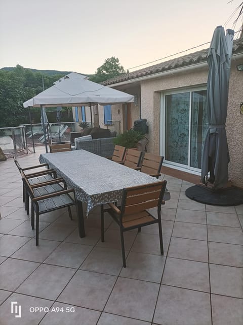 vert Villa in Le Beausset