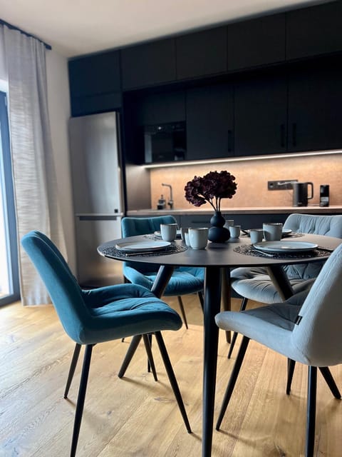 Kitchen or kitchenette, Living room, Dining area