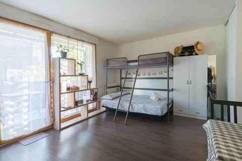 Photo of the whole room, Bedroom, bunk bed