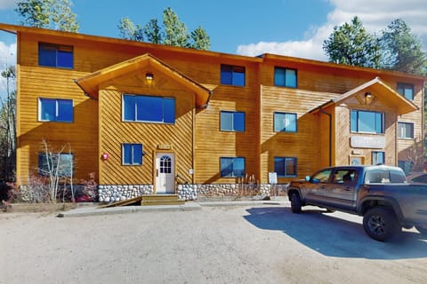 Riverview Condo #4 Apartment in Grand Lake