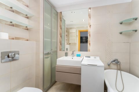 Toilet, Bathroom, Bath