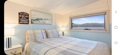 Waterview at Lettes Bay Apartment in Strahan