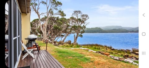 Waterview at Lettes Bay Apartment in Strahan