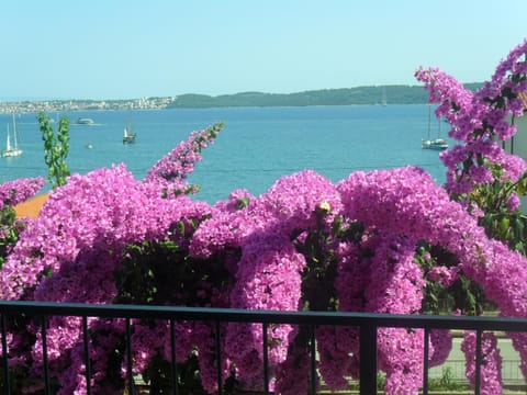 View (from property/room), Balcony/Terrace, Sea view