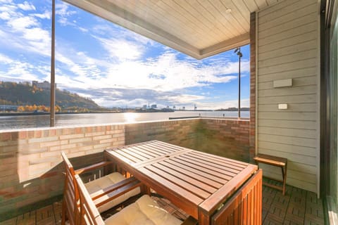 Balcony/Terrace, Dining area, Sea view, Sunrise