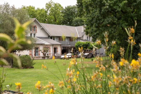 Property building, Natural landscape, Garden, Garden view