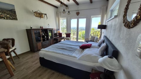 Bed, Photo of the whole room