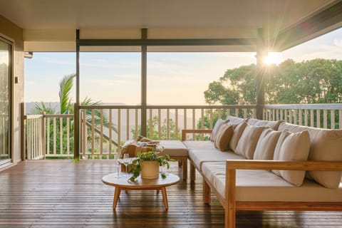 Patio, Balcony/Terrace, Seating area