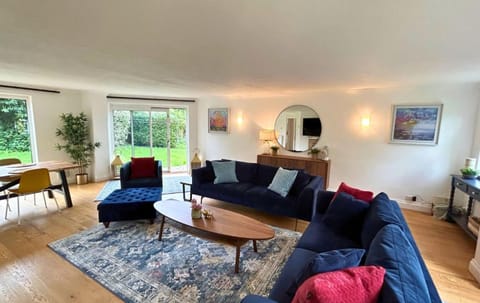 Communal lounge/ TV room, Living room