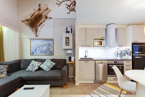 Kitchen or kitchenette, Seating area