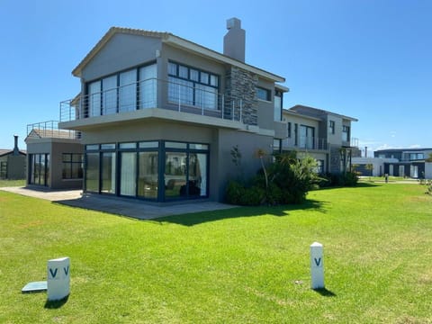 Ocean Vista Luxury Oubaai Villa in Western Cape