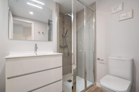 Accessible flat near the Toledo Bridge - 3A Apartment in Madrid