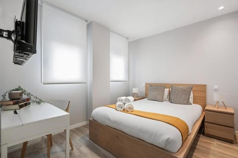 Cozy apartment in Puente de Toledo -2A Apartment in Madrid