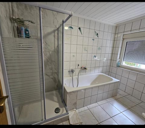 Monteurzimmer - Privatzimmer Unterkunft Siegen zentrale Lage mit Ausblick Vacation rental in Siegen