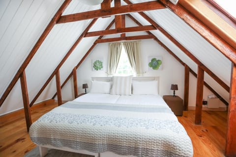 Jacaranda Wine And Guestfarm Farm Stay in Cape Town