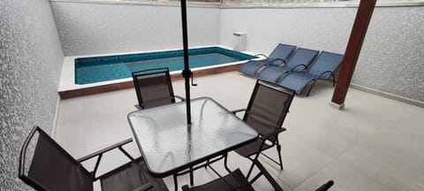 Seating area, Dining area, Pool view, Swimming pool, Swimming pool, sunbed