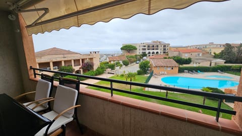 Balcony/Terrace, Swimming pool