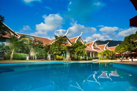 Garden, Swimming pool