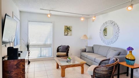 Bay Tree Great 1BR condo in Little River Apartment in Little River