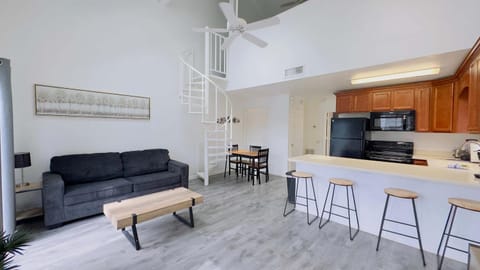 Lovely 2 bedroom condo with pool J3 House in Little River